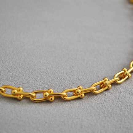Gold Minimalist U shaped Stitching Thick Chain 9