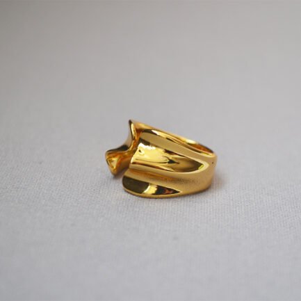 gold wave ring 8