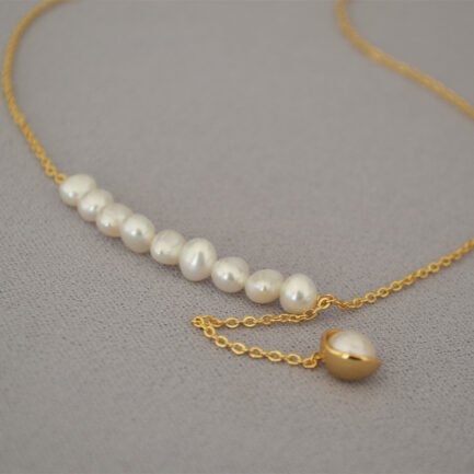 pearl and chain necklace 8