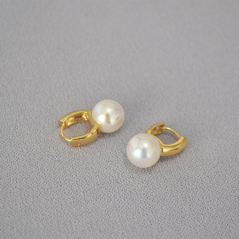 pearl huggie earrings 0