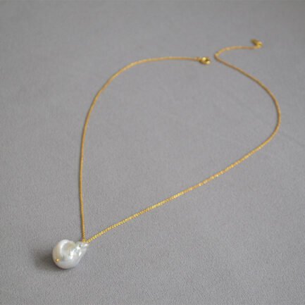 pearl strand necklace 9