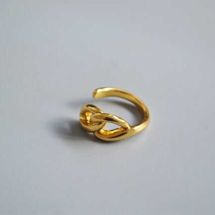 solid gold ring 3