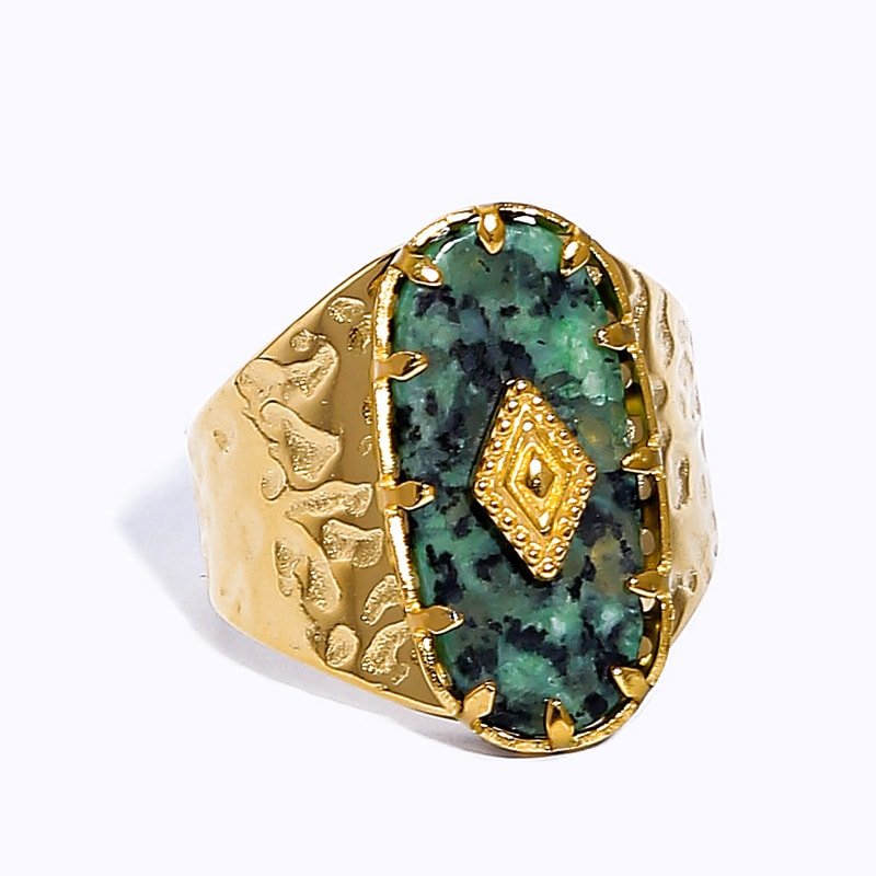 gold ring with green stone 5