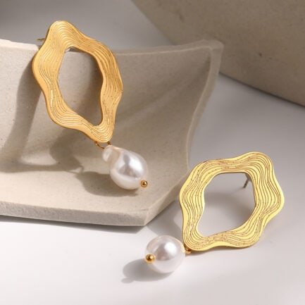 drop pearl earrings 2